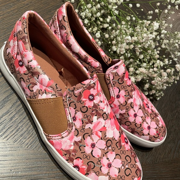 Slip-on sneakers - Picture 3 of 3